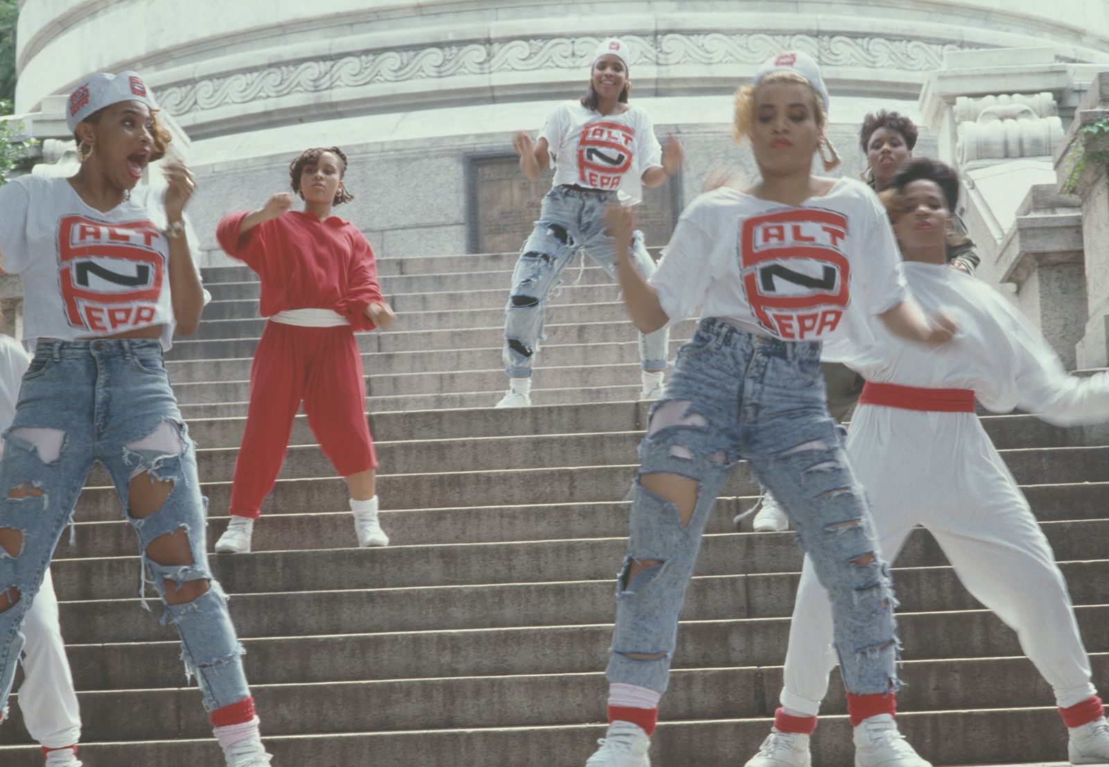 80s Fashion: Unveiling the Timeless Trends